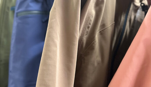 エイチアイディ国産スノーウエア　今期カラー入荷開始しています