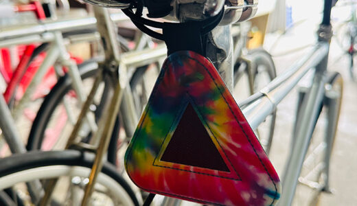 人気のブルーラグ自転車リフレクター　あります
