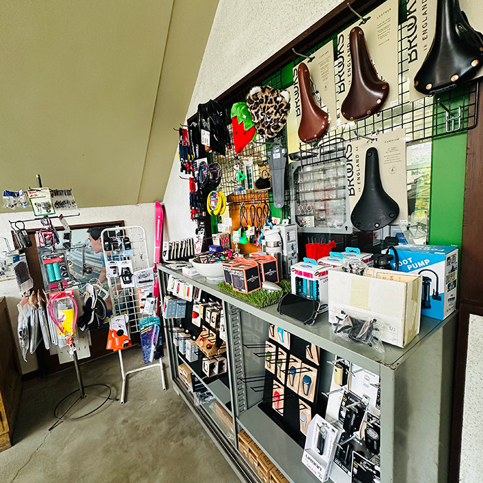 TOOLATE SPORTS パーツウォール 自転車用品棚