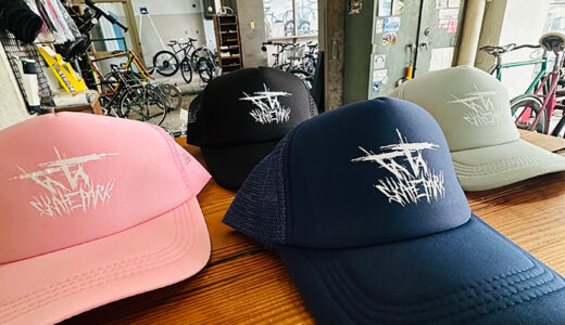 3階タータスケートパークグッズ　タータメッシュキャップ　1階お土産コーナーにて販売しています