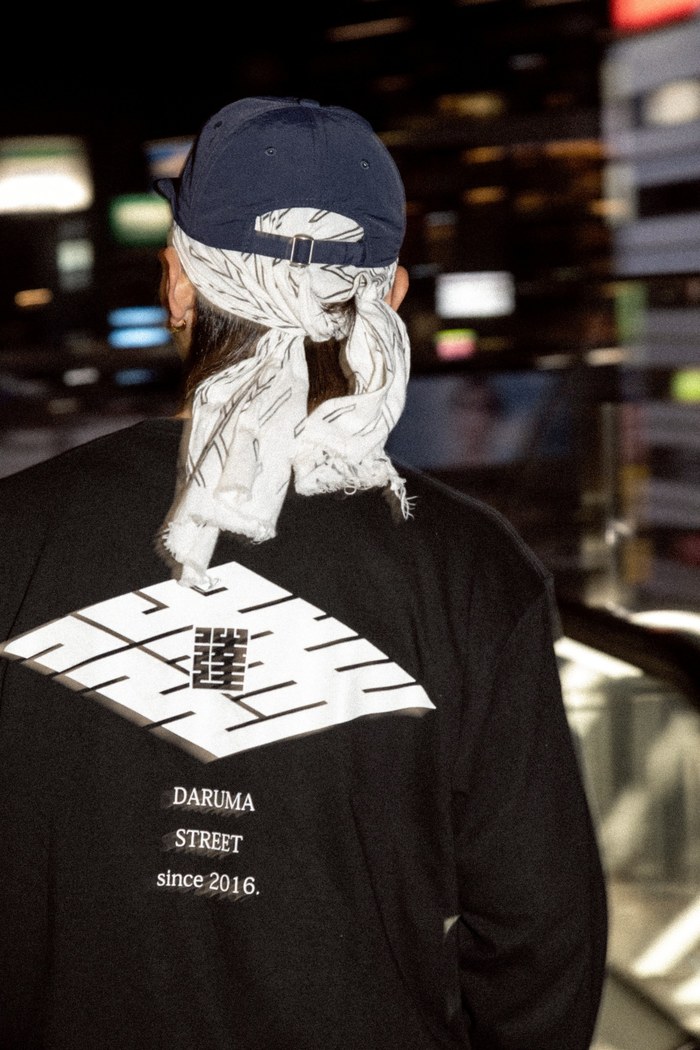 DARUMA STREET スウェット back