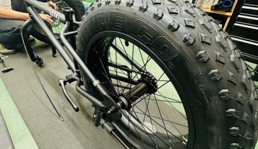 作業日誌：街乗りに人気の20インチファットバイク｜BRONX 20 マットブラックを組み立て中