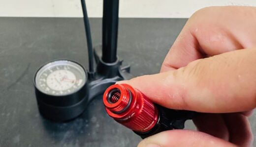 スポーツバイクの空気入れ販売：おすすめはレザインのフロアポンプ　使い方も店頭でご説明しています