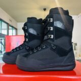 DEELUXE FOOTLOOSE 2 Blackの横からの形と足首まわり