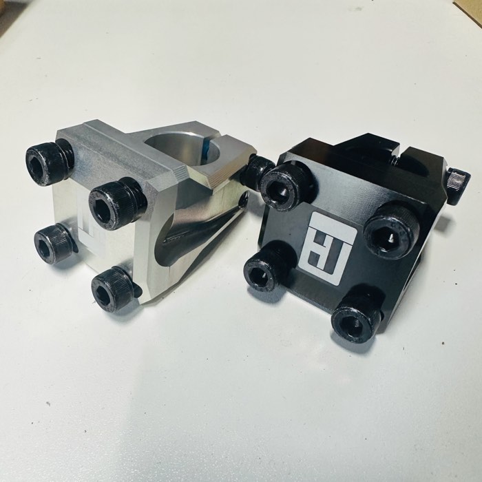 TUBAGRA 29STEM シルバーとブラック