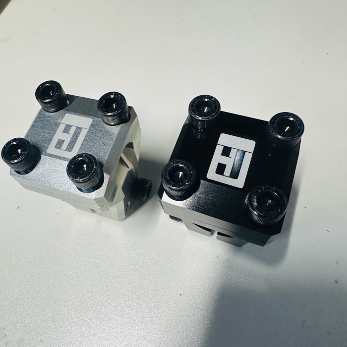 29STEMのフェイスプレートとM8ボルト
