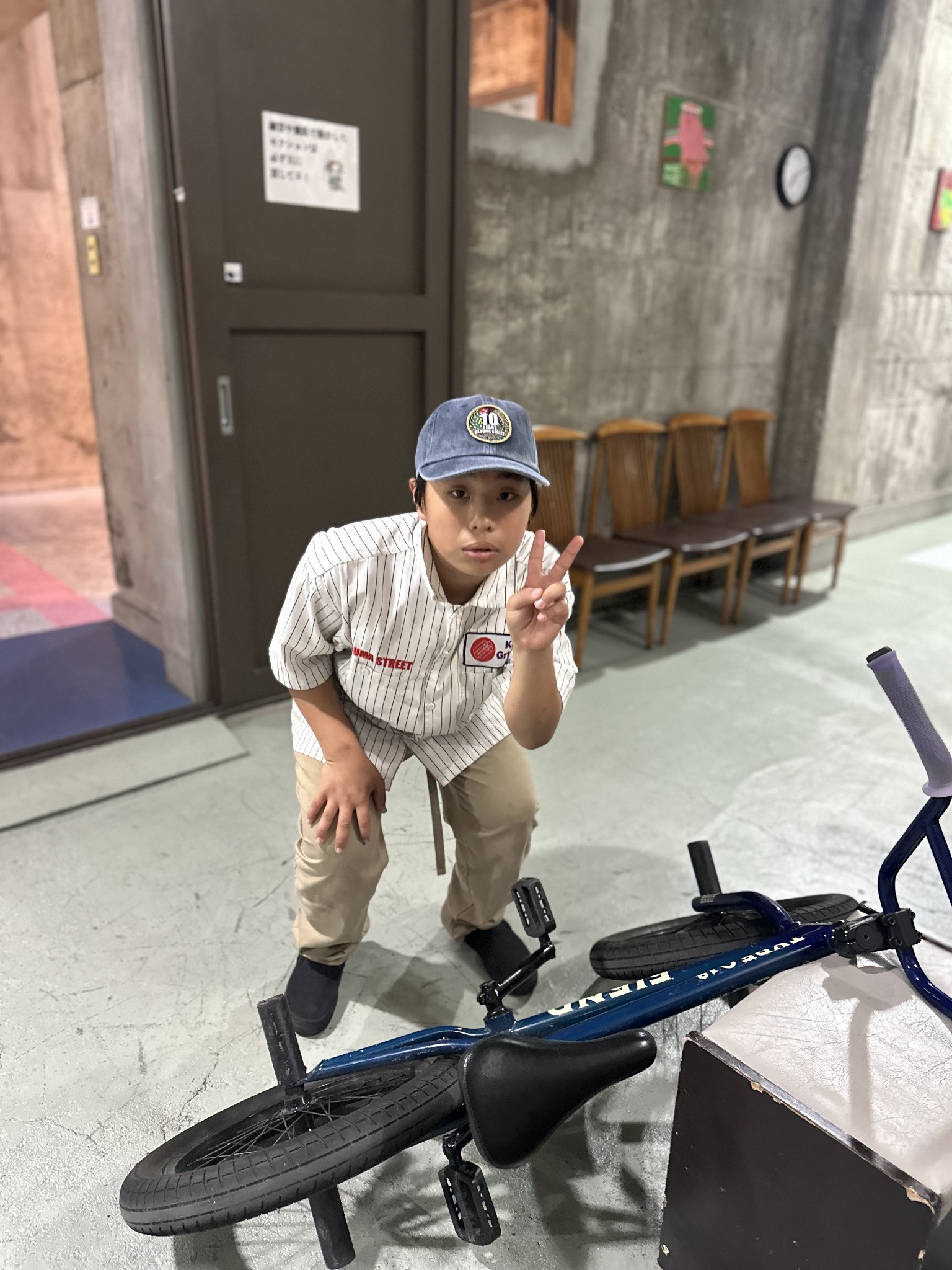 BMXビギナースクールの参加者とBMX