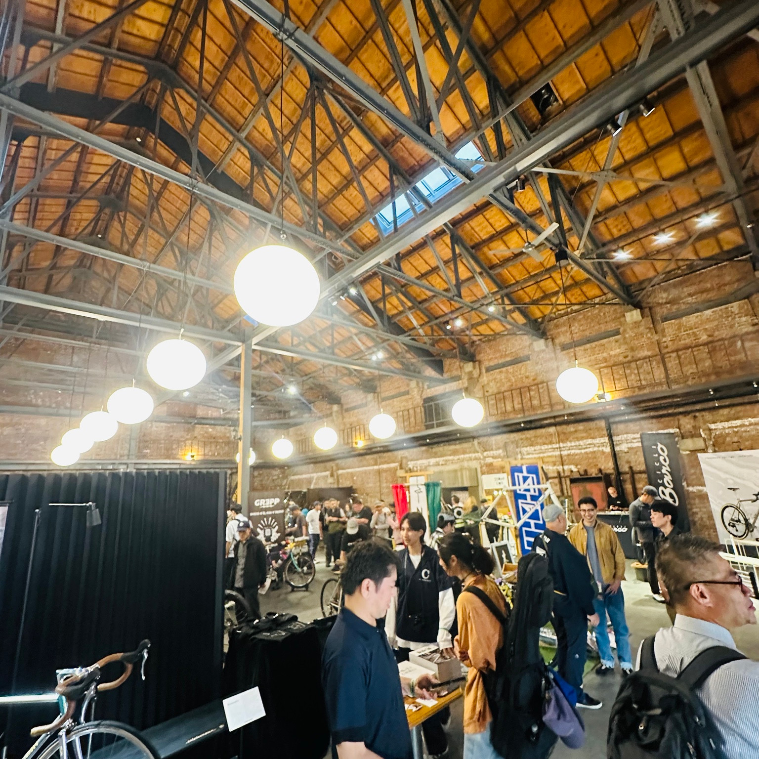 自転車乗りで賑わうBESPOKED会場