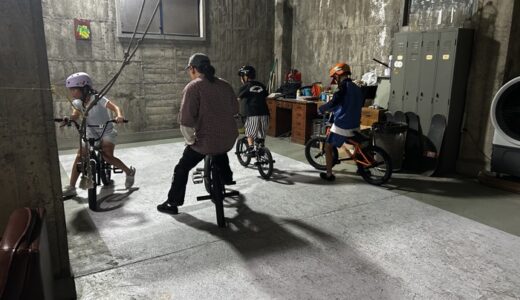 お店の三階タータスケートパークで行われたBMXビギナースクール