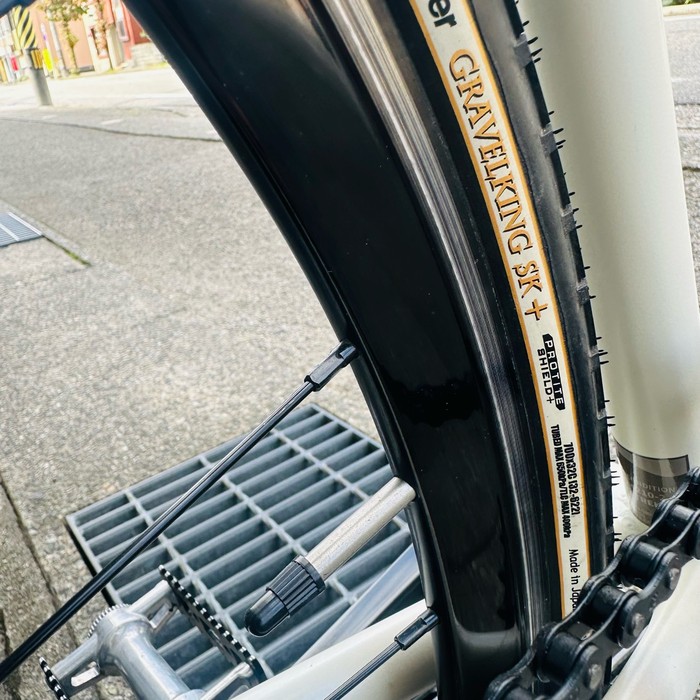 パナレーサー GRAVELKING SK+ 700×32Cのタイヤ表記