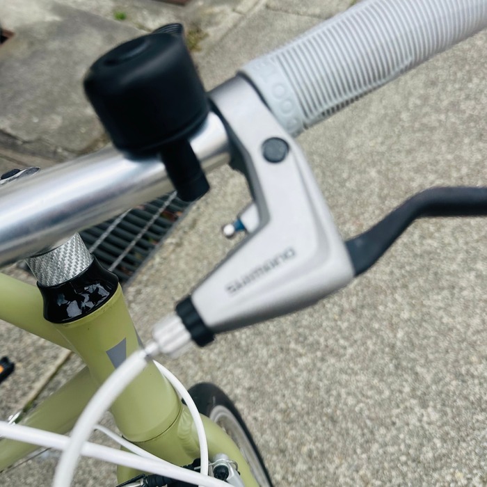 RITEWAYの交換済みグリップとハンドル周辺